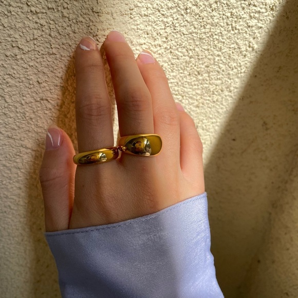 🔥18K Gold Dome Bold Ring - Picture 7 of 8